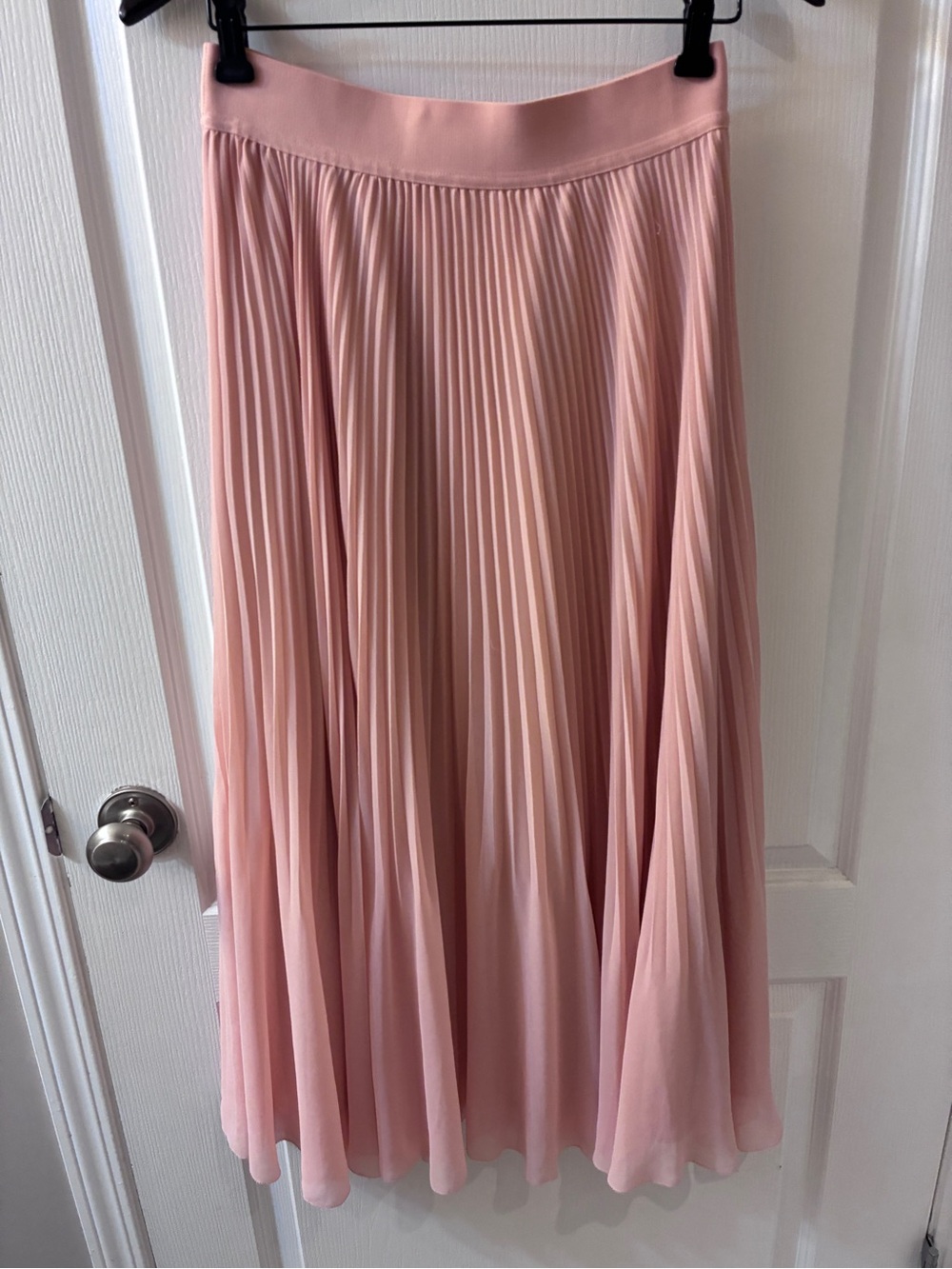 Wilfred Pleated Midi Skirt - Picture 2 of 8